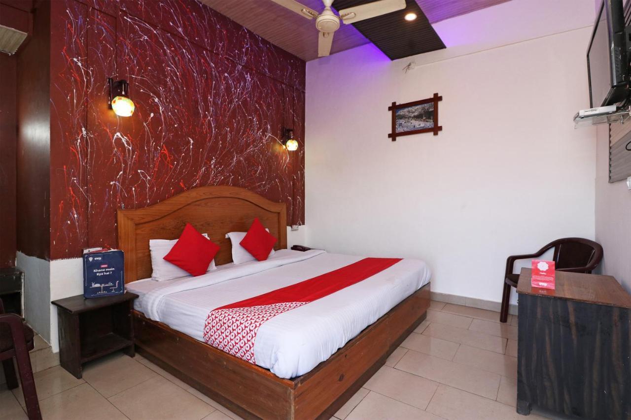 Oyo 80678 Shreenath Residency New Delhi Exterior foto