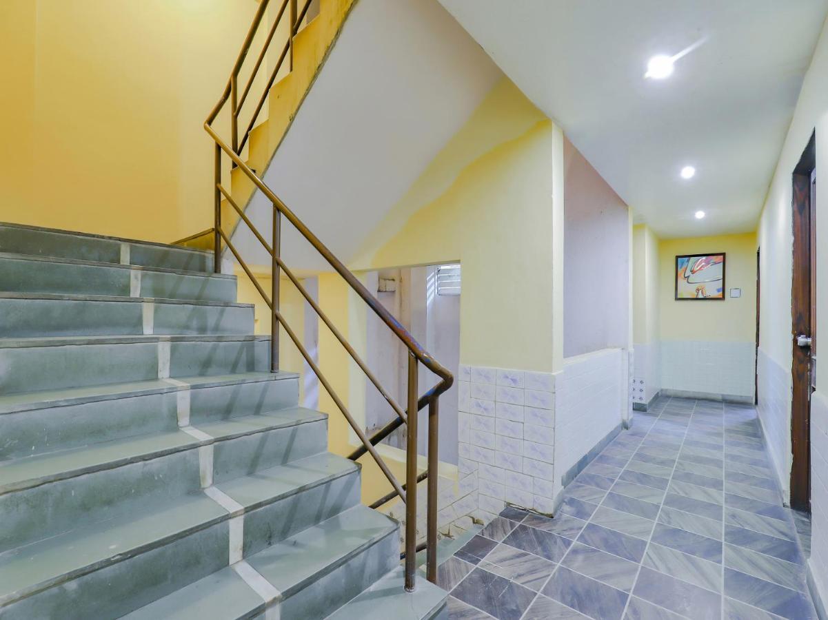 Oyo 80678 Shreenath Residency New Delhi Exterior foto