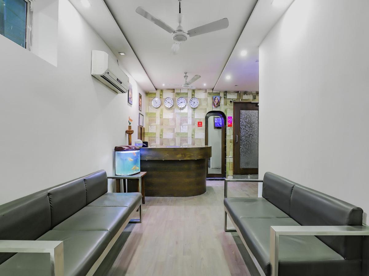 Oyo 80678 Shreenath Residency New Delhi Exterior foto